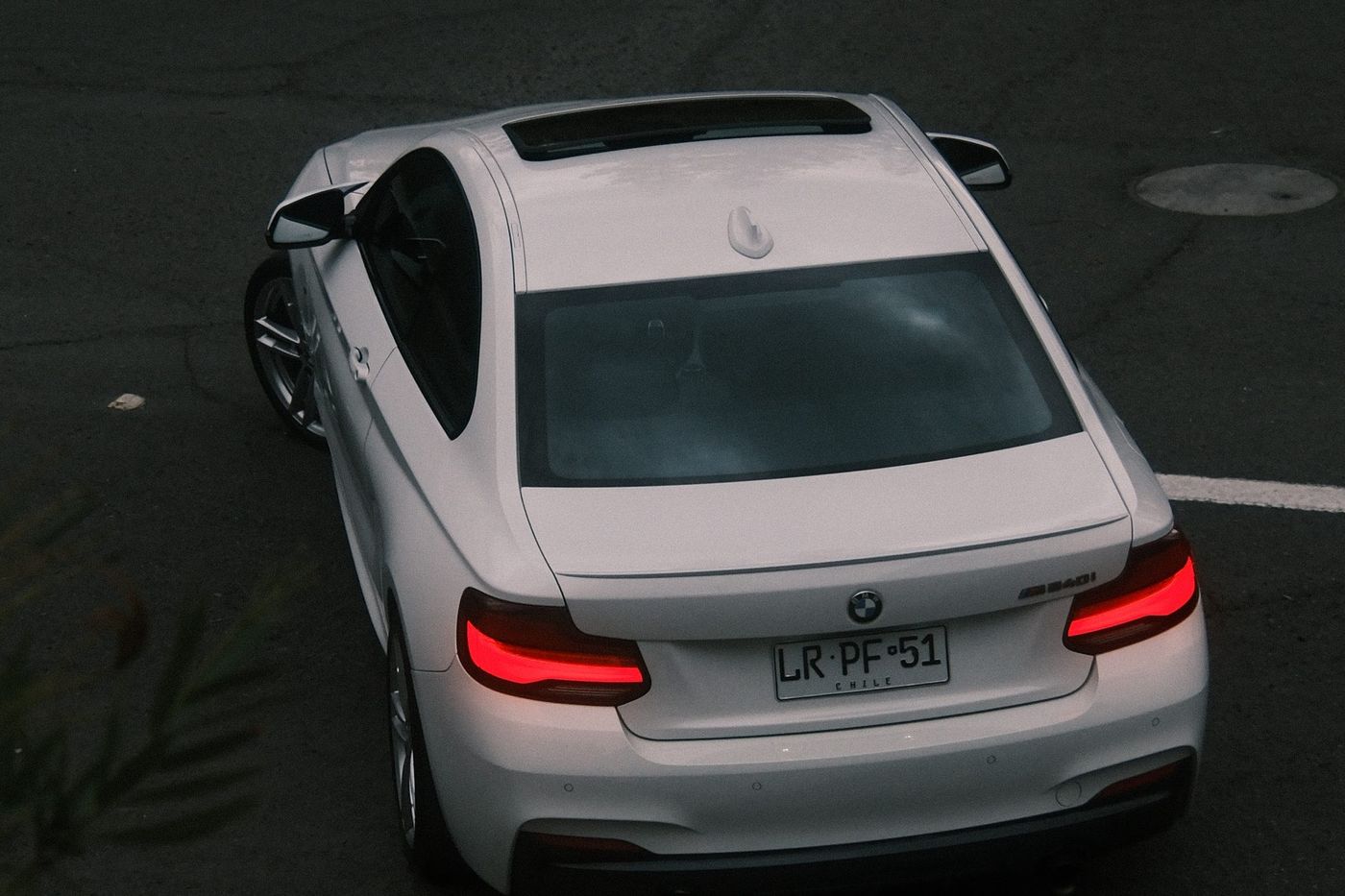 BMW M240i visto desde arriba, parte trasera